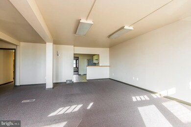 21 E Lancaster Ave unit 2, Ardmore, PA 19003 - photo 4