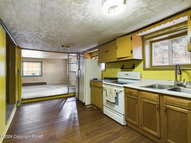 126 Log Rd, Pocono Lake, PA 18347 - photo 5