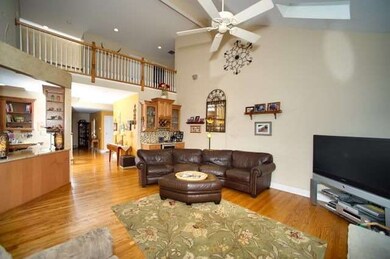 228 N Geneva Ave, Elmhurst, IL 60126 - photo 4