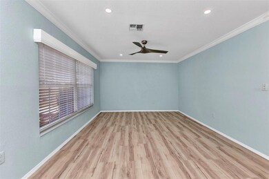 Spacious living room