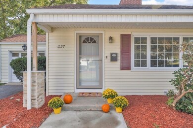 257 Winton St, Springfield, MA 01118 - photo 2