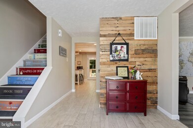 15009 Woodglen Ct, Dumfries, VA 22025 - photo 4