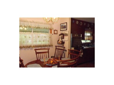 Eat in Kitchen