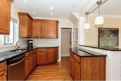 22 Squanto Rd, Quincy, MA 02169 - photo 6