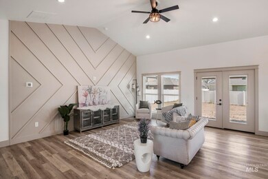 630 Clear Springs St, Burley, ID 83318 - photo 5