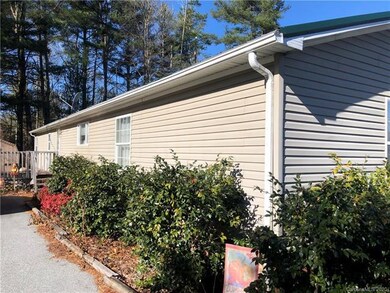 30 Bradford Terrace Ln, Hendersonville, NC 28792 - photo 2