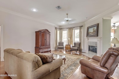 7-web-or-mls-302 Geoffroy St-7