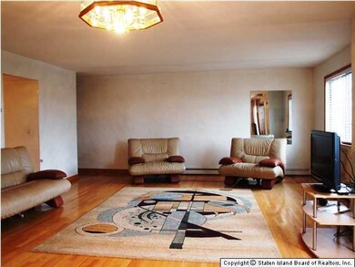 68 Lamped Loop unit A, Staten Island, NY 10314 - photo 5