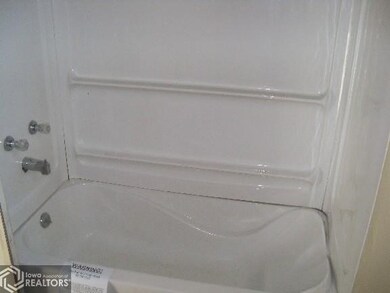 308 E Ayers St, Osceola, IA 50213 - photo 6