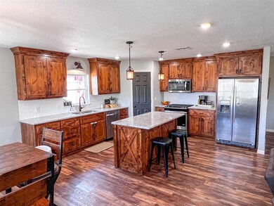 6209 W Main St, Cushing, OK 74023 - photo 3