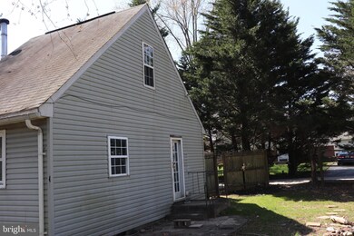 1817 Centre St, Halethorpe, MD 21227 - photo 5