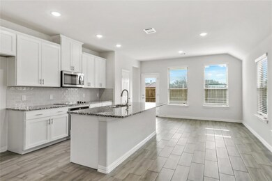 427 Rose Ave, Cleburne, TX 76033 - photo 6