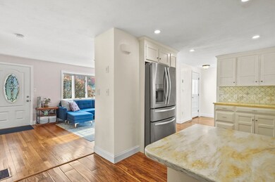 38 Mellen St, Hopedale, MA 01747 - photo 5