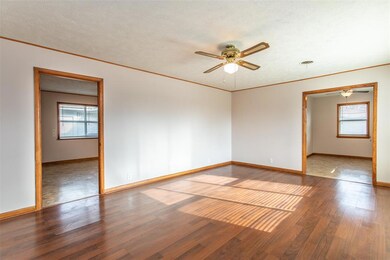 1540 1/2 Burns City Rd, Gainesville, TX 76240 - photo 4
