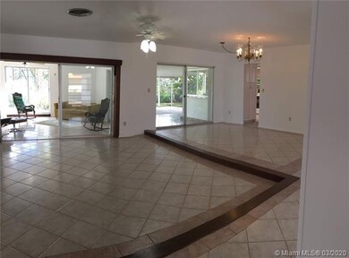 Living Room / Dining Room