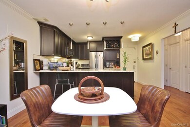 1374 Midland Ave unit 101, Bronxville, NY 10708 - photo 7