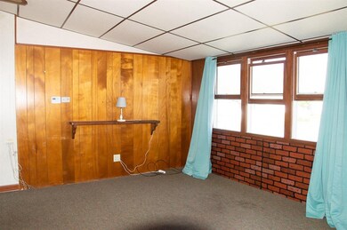 27 12th St, Nashua, NH 03060 - photo 2