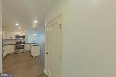 6618 Ridge Ave unit 307, Philadelphia, PA 19128 - photo 5