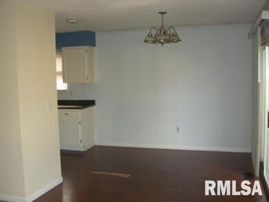 2328 W 60th St, Davenport, IA 52806 - photo 4