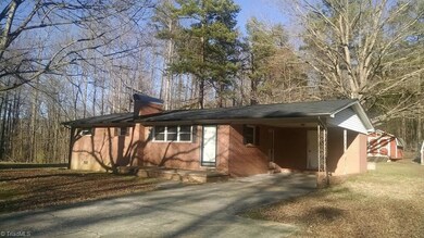 1437 Briles Dr, Asheboro, NC 27205 - photo 2