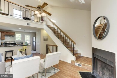 4378 Pembrook Village Dr unit 80, Alexandria, VA 22309 - photo 6