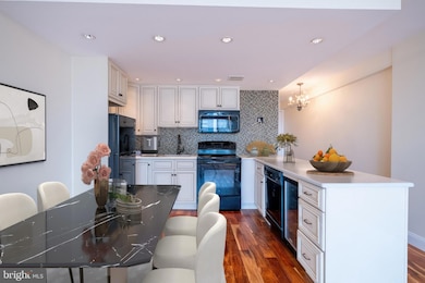 William Penn House unit 1812, Philadelphia, PA 19103 - photo 5