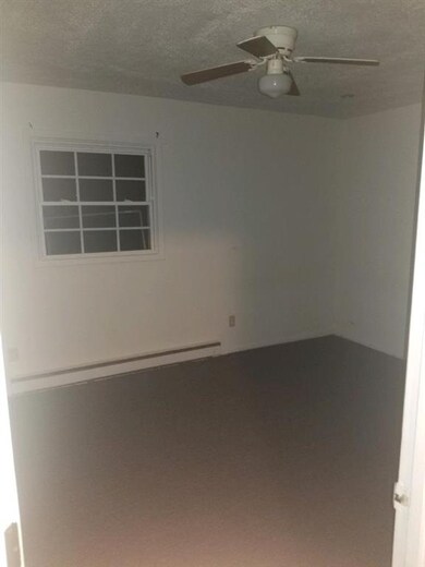 203 Harper Dr unit 2, Orange, VA 22960 - photo 2