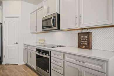 9301 Rally Spring Loop, Wesley Chapel, FL 33545 - photo 6