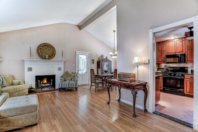 007_Living Room (5)