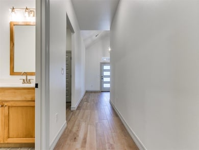 7712 Woods Edge Way, Yukon, OK 73099 - photo 7