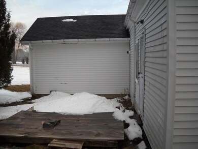 Back of house with deck area