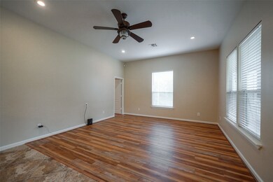10302 Wanda Ln, Montgomery, TX 77316 - photo 5
