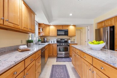 71 Hillando Dr, Shrewsbury, MA 01545 - photo 7