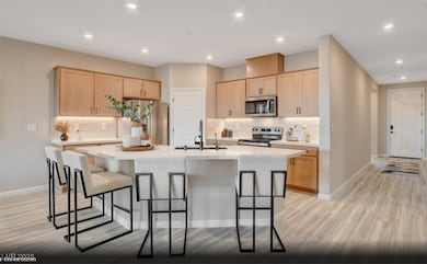 Everett - MODEL HOME PHOTO