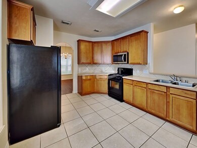 28726 Hidden Cove Dr, Magnolia, TX 77354 - photo 5