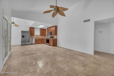 5-web-or-mls-1885 E Kirkland Ln-5