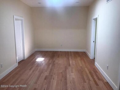 584 Main St unit 7, Stroudsburg, PA 18360 - photo 3