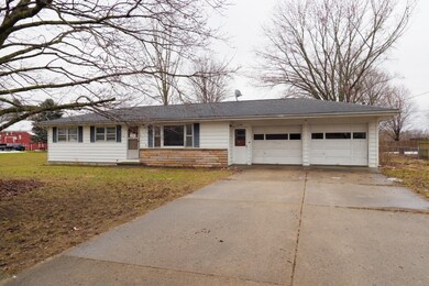 829 W Main St-102