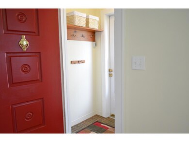 33 Constance St, Bedford, NH 03110 - photo 2