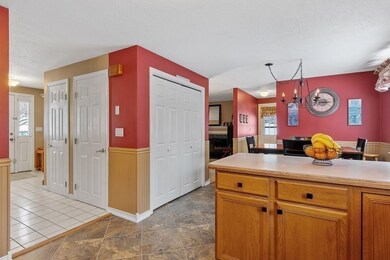 110 Betty Ann Ln, Dracut, MA 01826 - photo 5