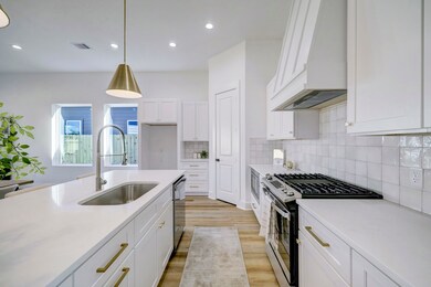 807 Graceland St unit A, Houston, TX 77009 - photo 3