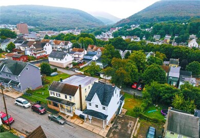 216 Brown St, Tamaqua, PA 18252 - photo 3