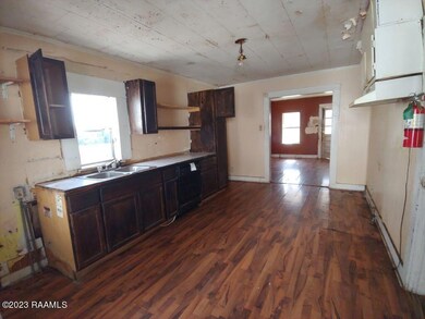 3 Kitchen
