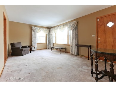 9833 Sunnyside Ave, Schiller Park, IL 60176 - photo 2