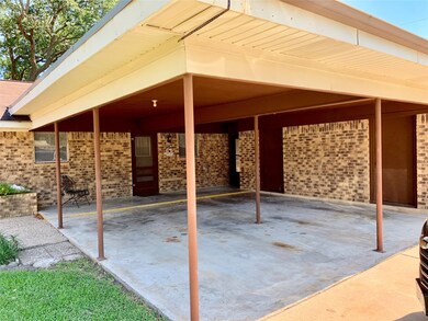 601 Dan St, East Bernard, TX 77435 - photo 5