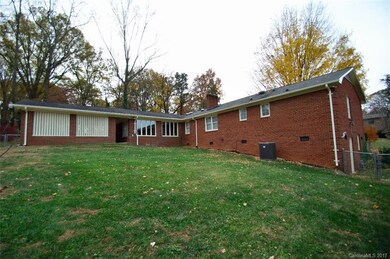 202 Valley St, Statesville, NC 28677 - photo 3