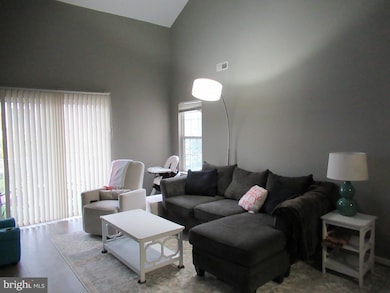 2201 Falls Gable Ln unit A, Baltimore, MD 21209 - photo 5