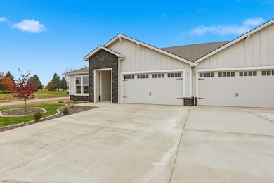 1109 - Unit 19 N Country Club Dr unit 19, Deer Park, WA 99006 - photo 3