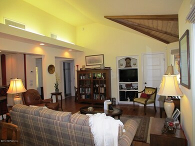 Guest House Family Room