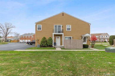 23637 N Rockledge unit 224, Novi, MI 48375 - photo 2